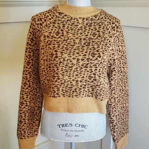 Sweaters - Cropped Leopard Print Sweater